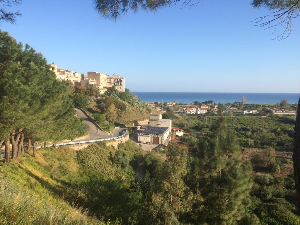 Casa Vacanza Paradise Vicino Cefalu Con Servizio Di Piscina A 3 Chilometri Apartamento Campofelice Di Roccella Exterior foto